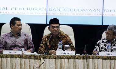 Ini Syarat Bagi Guru Honorer yang Ingin Lolos Tes CPNS