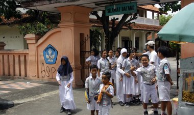 Jam Masuk Sekolah