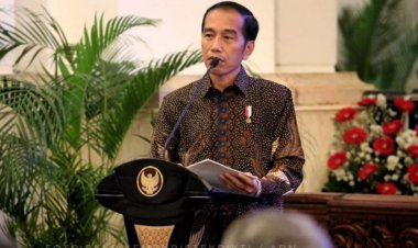 Presiden Jokowi Tandatangani Peraturan Pemerintah untuk Angkat Pegawai Honorer