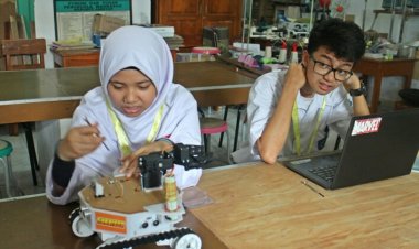 Ini Dia Robot Pendeteksi Korban Bencana Alam Karya Siswa MAN 1 Solo