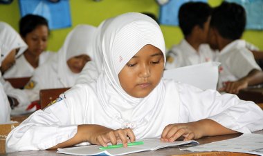 Siswa Belajar di Rumah Didukung Penyedia Teknologi dan Konten Pendidikan