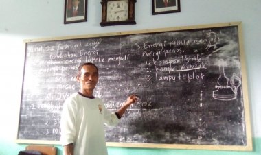 “Biarkan Sisa Umurku Untuk Menjadi Guru”