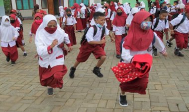 Keterampilan 4C Sebagai Alternatif Pembelajaran Abad 21 Untuk Pendidikan Di Desa
