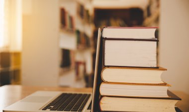 Menumbuhkan Budaya Literasi di Era Digital