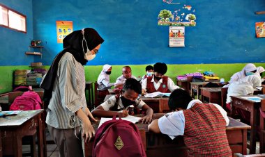 4 Cara Sukses Menjadi 'Guru Penggerak' yang Growth Mindset