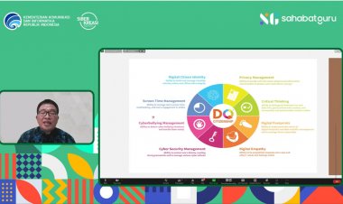 Bupati Berprestasi Sampaikan Rahasia Bertahan di Era Digital