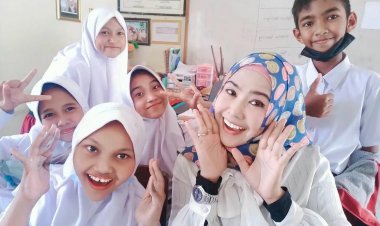 Tebar Semangat Belajar bagi Siswa SLB, Guru Inspiratif dan Luar Biasa