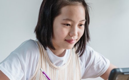 Pendidikan Ideal di Era Digital untuk Generasi Milenial