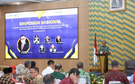 Simposium Nasional : Mencoba mewujudkan Indonesia Emas 2045 Melalui Beasiswa