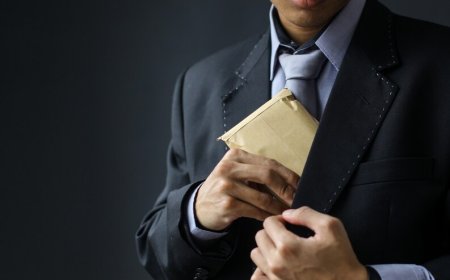 Mencegah Suap-Menyuap dan Gratifikasi di Lingkungan Sekolah: Peningkatan Integritas dalam Pendidikan