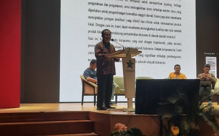 Lokakarya Pemberdayaan Peternak: Ketua Dewan Pembina Yayasan Karya Bhakti Bumi Indonesia Drs. Laoli, Mendukung Penuh Penyelenggaraan Sekolah Peternakan Rakyat