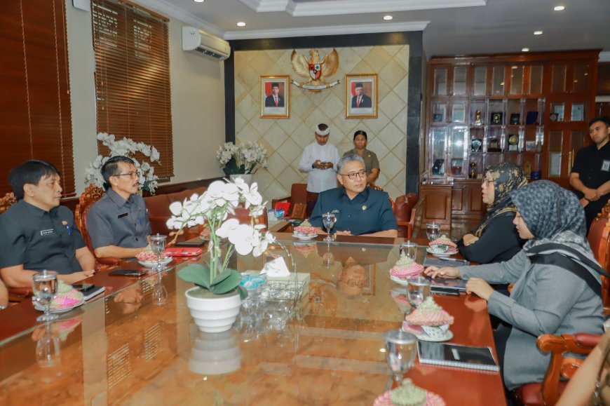 Upaya Kurangi Angka Kemiskinan Ekstrem, Pemkab Gianyar Tandatangani MoU Program BIE-D dengan APKASI dan YPAN