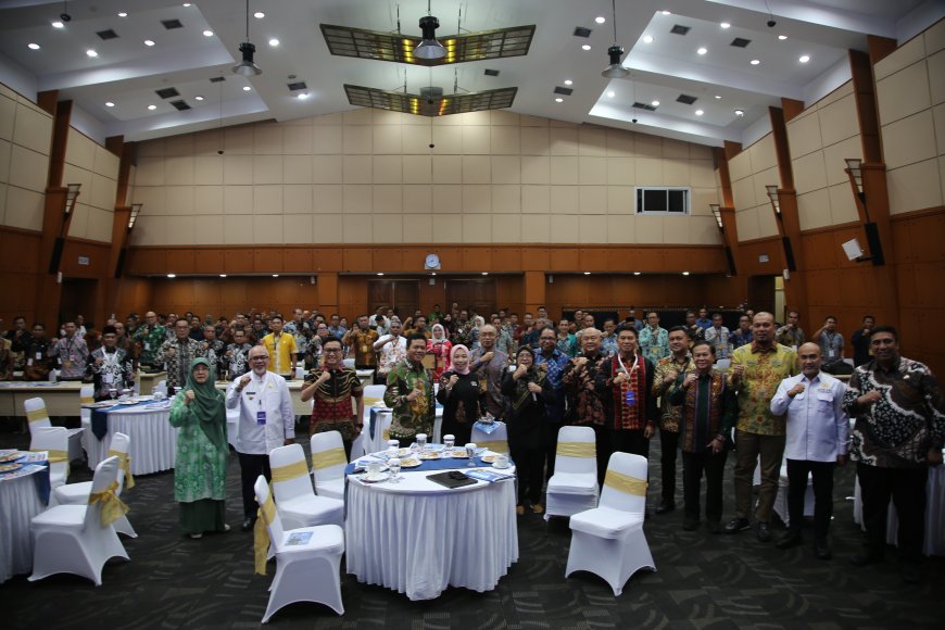 Sinergi Pusat dan Daerah Perkuat Program Strategis Pendidikan Menuju Indonesia Emas 2045